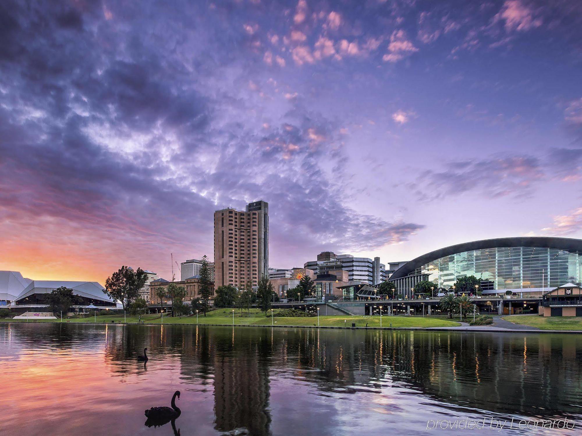 Отель Ibis Styles Adelaide Grosvenor Экстерьер фото