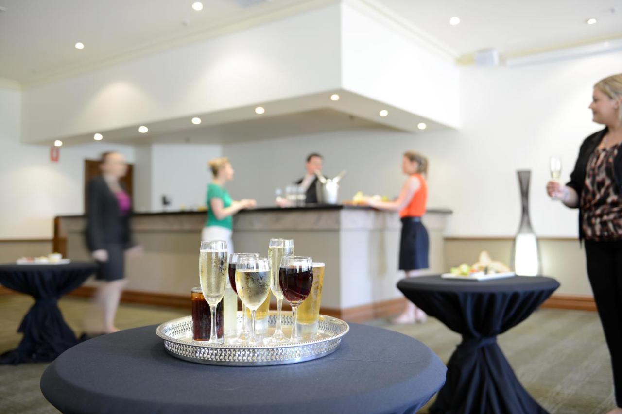 Отель Ibis Styles Adelaide Grosvenor Экстерьер фото