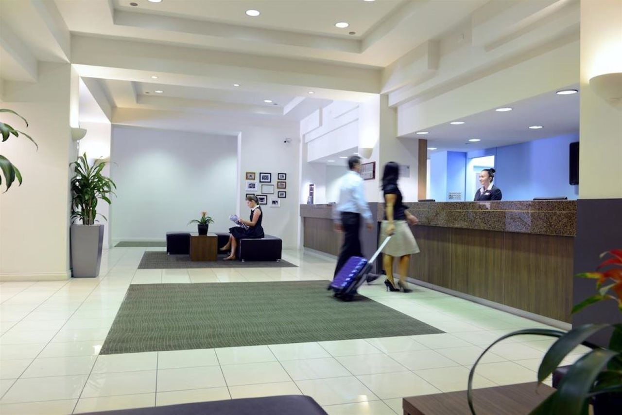 Отель Ibis Styles Adelaide Grosvenor Экстерьер фото